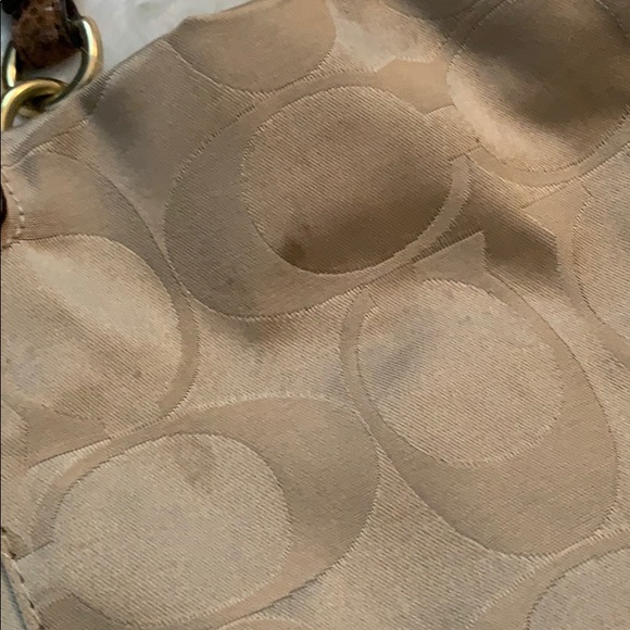 Coach | Logo Handbag - Picture 6 of 8